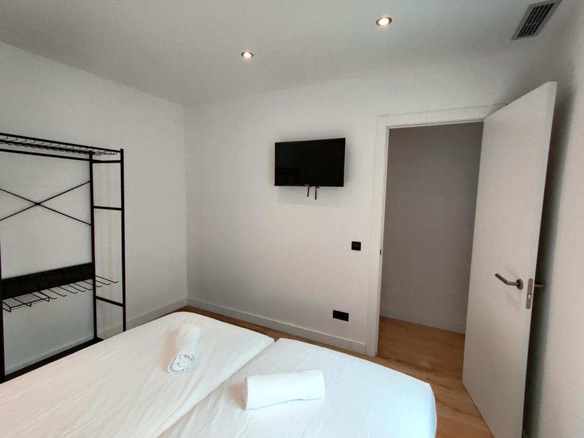 Stylish Apartments Camp Nou لوسبيتاليت دي يوبريغات المظهر الخارجي الصورة